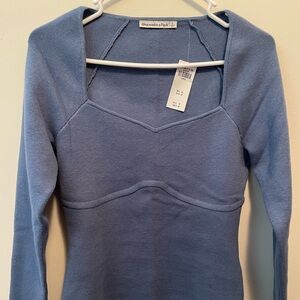 Abercrombie & Fitch sweetheart sweater in blue